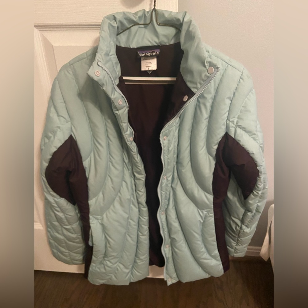 Patagonia Women’s goose down jacket